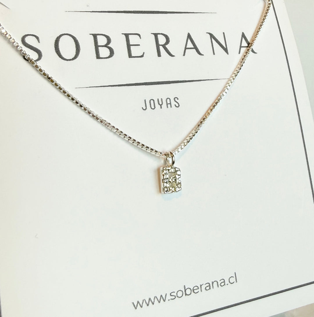 Collar Letra Mini
