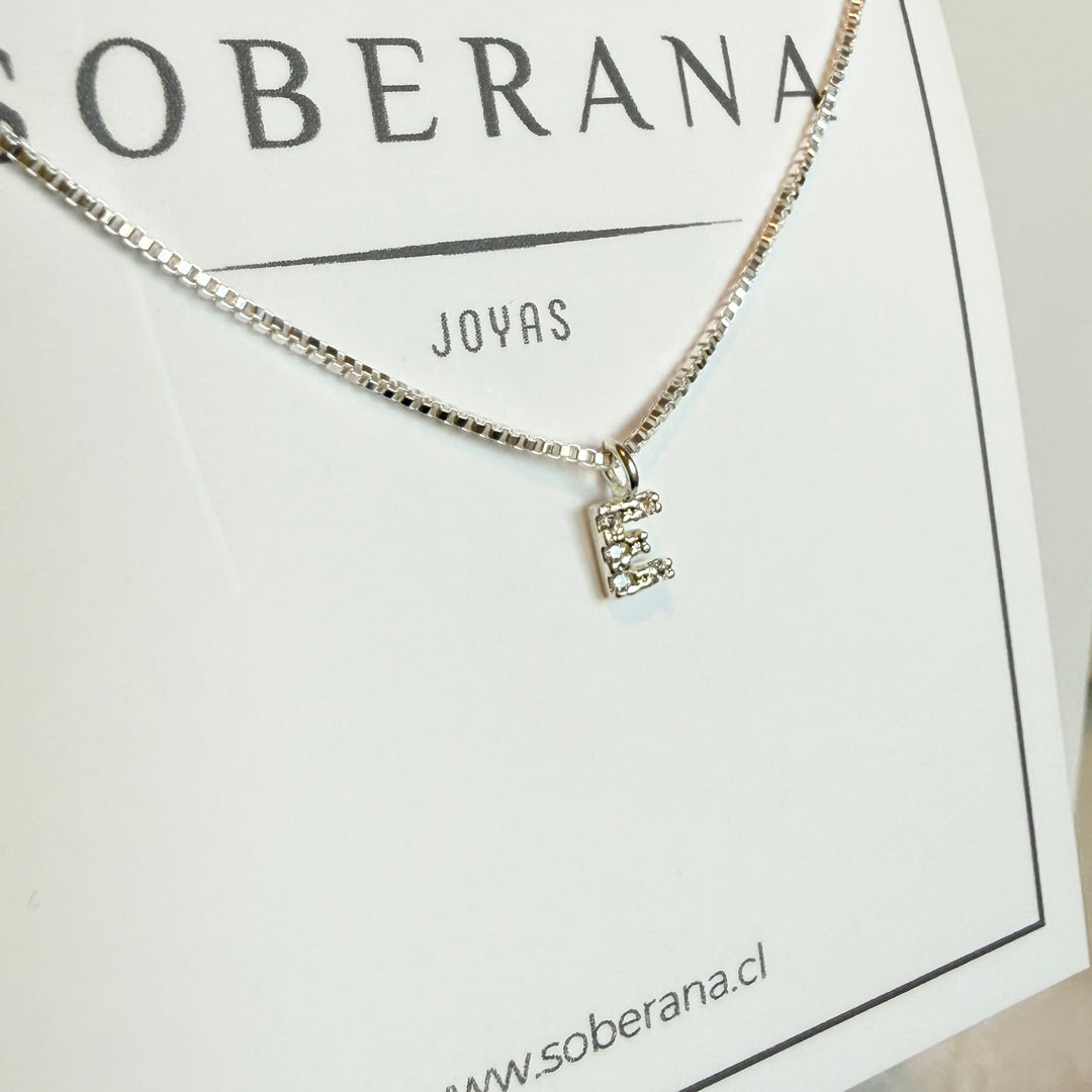 Collar Letra Mini
