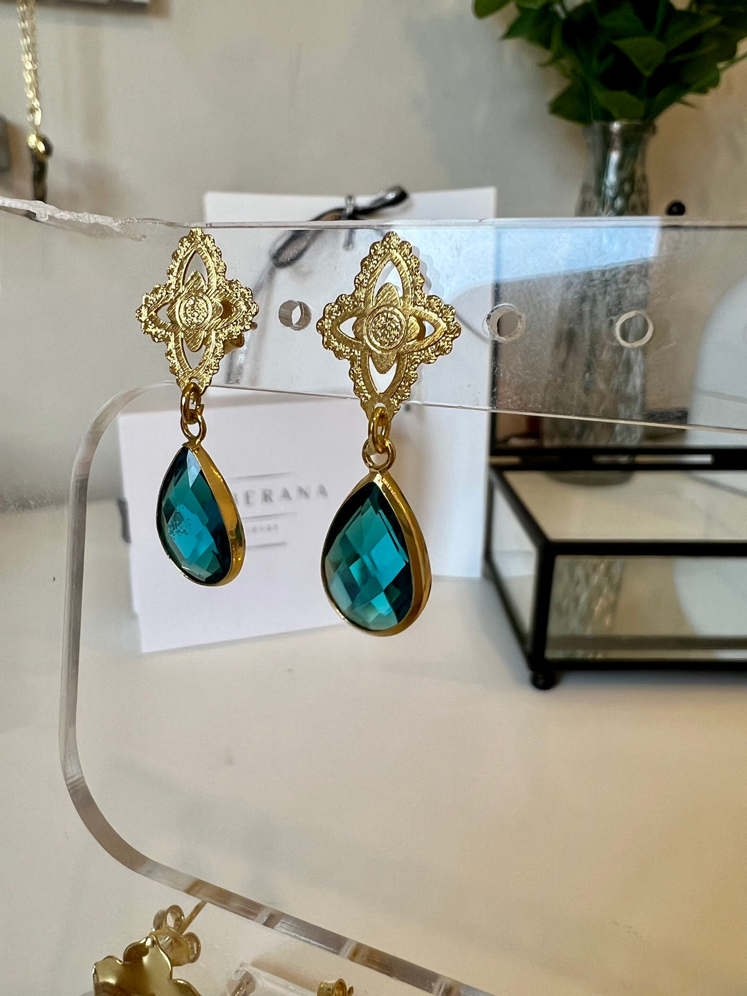 Aros Nora